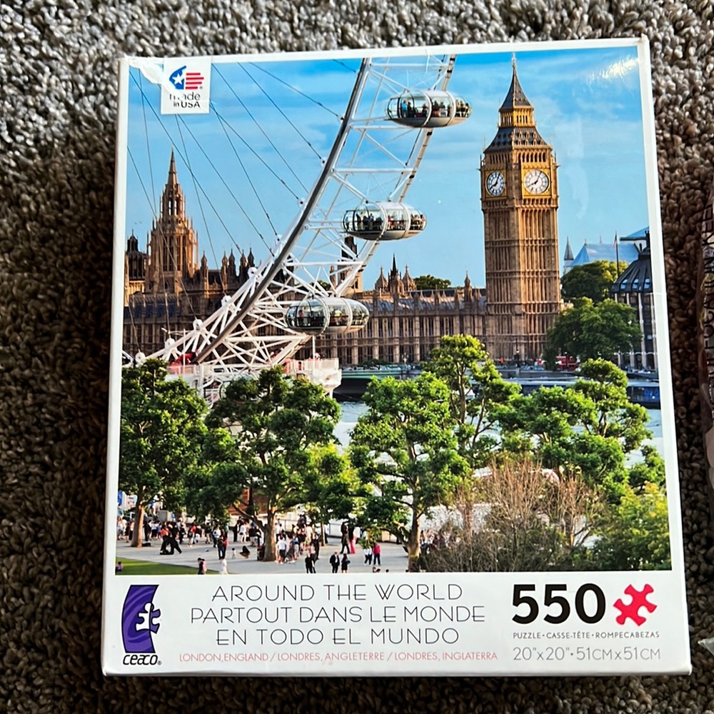 Ceaco 550pc jigsaw puzzle “Sights of the Southbank , London